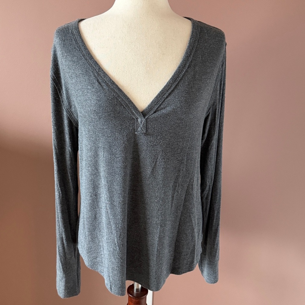 White Crow Charcoal Gray V-Neck Long Sleeve Top